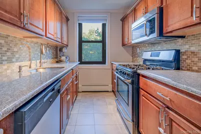25 Stewart Place #418, Mount Kisco, NY 10549 - Photo 15