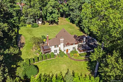 84 Luquer Road, Manhasset, NY 11030 - Photo 3