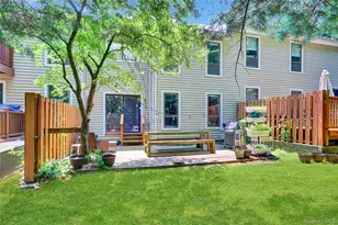 18 Villas Cir, Melville, NY 11747 - Photo 21