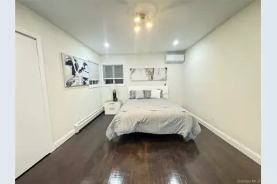 18 Park Drive E, Syosset, NY 11791 - Photo 15