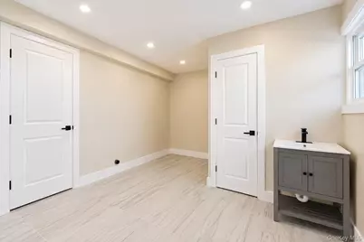 33 Area Place, New York, NY 10314 - Photo 19