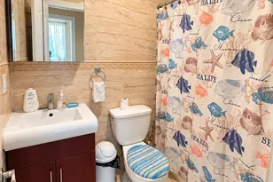 662 E 52nd St, Brooklyn, NY 11203 - Photo 13