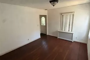 136 Henry St, Valley Stream, NY 11580 - Photo 21