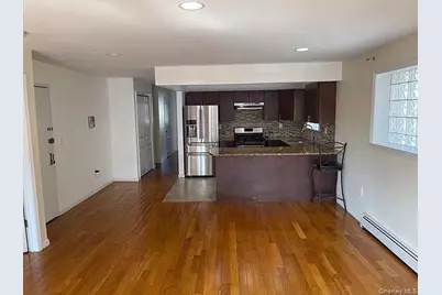 92-18 195th Place, Hollis, NY 11423 - Photo 3