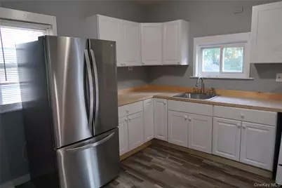 206 W Main Street, Middletown, NY 10940 - Photo 5