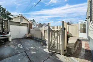 105-26 131st St, Richmond Hill, NY 11419 - Photo 25