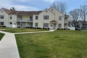 9 Fairview Cir, Middle Island, NY 11953 - Photo 3