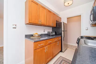 2962 Decatur Avenue #4D, Bronx, NY 10458 - Photo 11