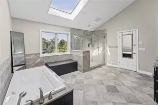 17 Scenic View Ct W, Dix Hills, NY 11746 - Photo 11
