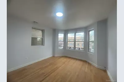 14916 Barclay Avenue, Flushing, NY 11355 - Photo 5