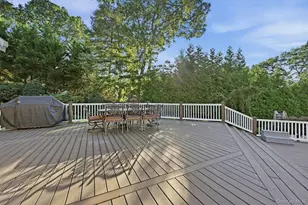 26 Astro Pl, Dix Hills, NY 11746 - Photo 41