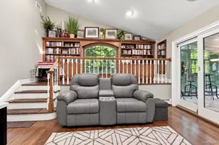 26 Astro Pl, Dix Hills, NY 11746 - Photo 13