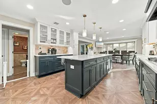 26 Astro Pl, Dix Hills, NY 11746 - Photo 7