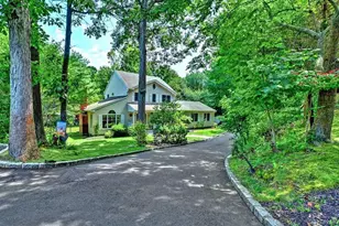 150 N Woods Dr, Wading River, NY 11792 - Photo 27