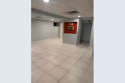 145-56 180th St, Springfield Gardens, NY 11434 - Photo 29