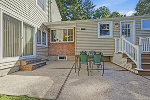 2 Milburn Ln, Huntington, NY 11743 - Photo 37