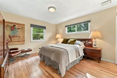 2 Milburn Lane, Huntington, NY 11743 - Photo 25