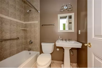 142 Spring Drive, East Meadow, NY 11554 - Photo 11