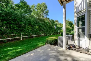 142 Spring Dr, East Meadow, NY 11554 - Photo 23