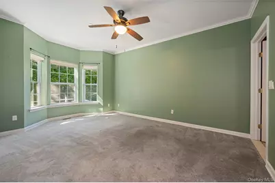 142 Spring Drive, East Meadow, NY 11554 - Photo 13