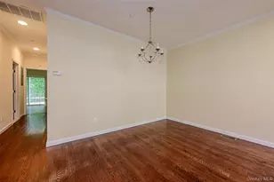 142 Spring Dr, East Meadow, NY 11554 - Photo 7