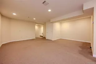 142 Spring Dr, East Meadow, NY 11554 - Photo 17