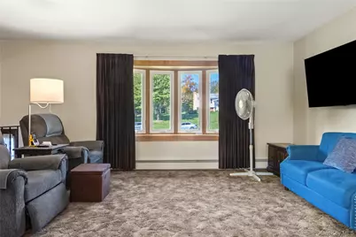 8 Gunsch Estate Drive, Newburgh, NY 12550 - Photo 13