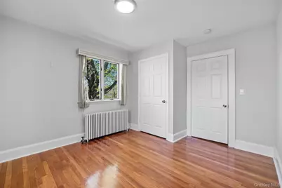 515 Mountainview Avenue, Valley Cottage, NY 10989 - Photo 13