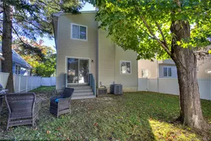 57 Dunwood Rd, Port Washington, NY 11050 - Photo 21