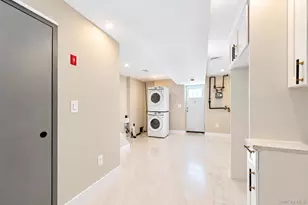 168-09 144th Terrace, Jamaica, NY 11434 - Photo 39