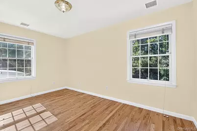 41 Mount Morris Avenue, White Plains, NY 10604 - Photo 19