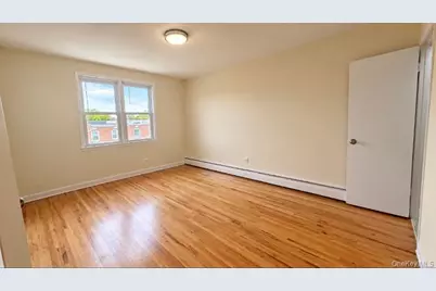 14454 Willets Point Boulevard #2nd Fl., Whitestone, NY 11357 - Photo 5