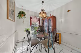 31 Circle Dr W, Elmont, NY 11003 - Photo 7