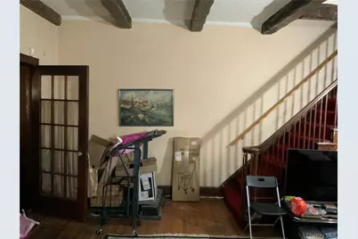 8834 Francis Lewis Boulevard, Jamaica, NY 11427 - Photo 3