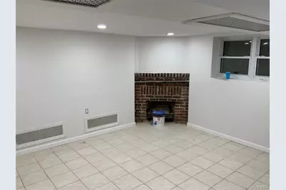8834 Francis Lewis Boulevard, Jamaica, NY 11427 - Photo 13