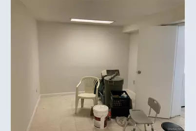 8834 Francis Lewis Boulevard, Jamaica, NY 11427 - Photo 17