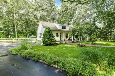 660 Bridgehampton Sag Harbor Turnpike, Bridgehampton, NY 11978 - Photo 3