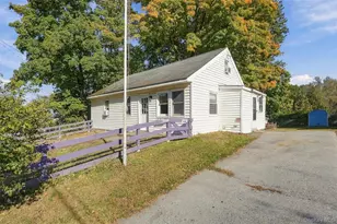 34 McKinley Ln, Poughkeepsie, NY 12601 - Photo 5