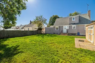 413 Greengrove Ave, Uniondale, NY 11553 - Photo 7