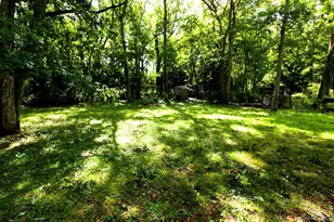 16 Argyle Pl, Smithtown, NY 11787 - Photo 5