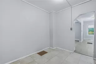 70 Van Deusen St, Kingston, NY 12401 - Photo 13