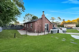 629 East Dr, Lindenhurst, NY 11757 - Photo 33