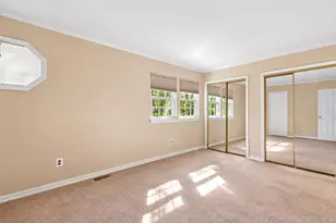 24 Huntington Commons, Yaphank, NY 11980 - Photo 13