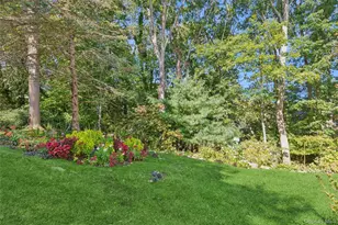 24 Huntington Commons, Yaphank, NY 11980 - Photo 27