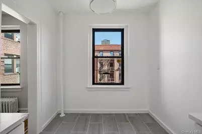 27 N Central Avenue #5D, Hartsdale, NY 10530 - Photo 11