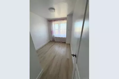 5226 73 #2nd FL, Maspeth, NY 11378 - Photo 7