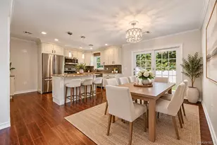 146 St Marks Pl, Massapequa, NY 11758 - Photo 5