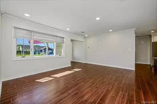 146 St Marks Pl, Massapequa, NY 11758 - Photo 3
