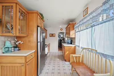 3315 Lookout Street, Mohegan Lake, NY 10547 - Photo 9