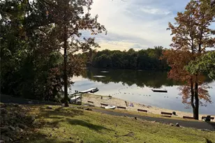 3315 Lookout St, Mohegan Lake, NY 10547 - Photo 5